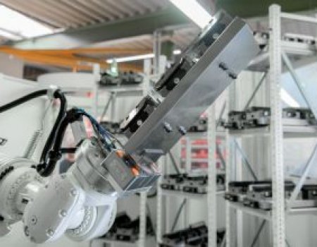 零點定位系統在自動化中的應用